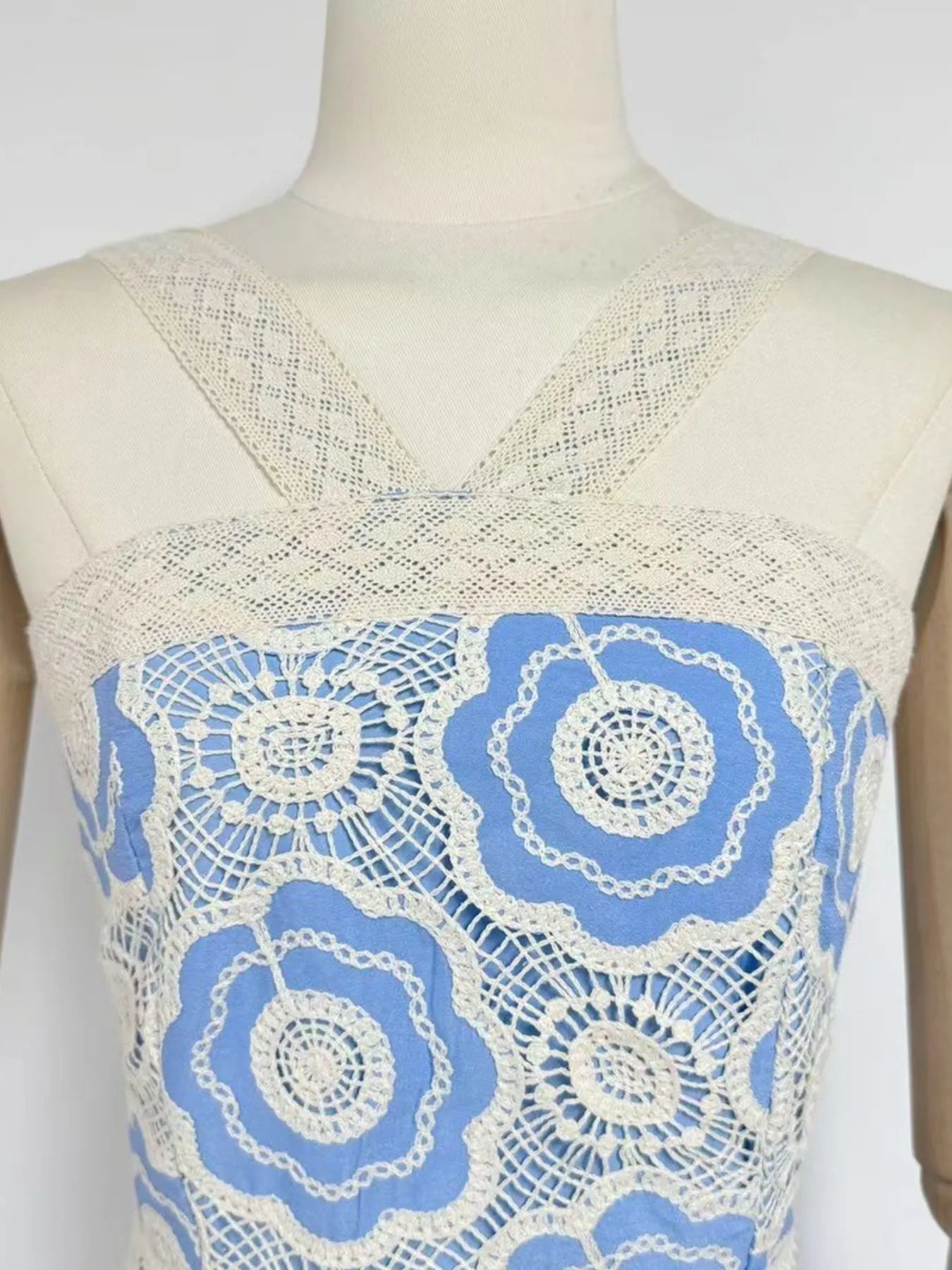 Lace Sleeveless Tiered Midi Dress - Image 6