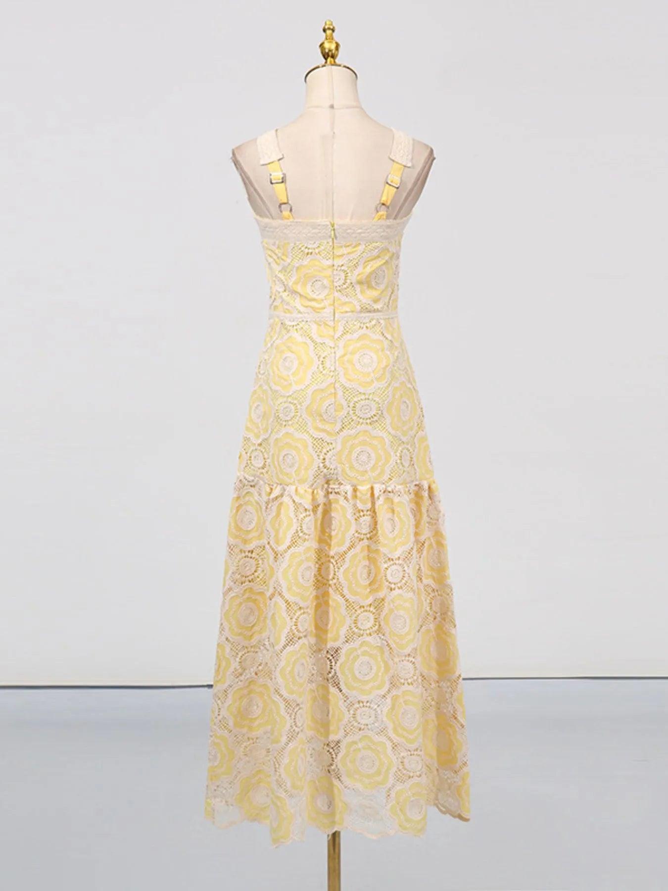 Lace Sleeveless Tiered Midi Dress - Image 31