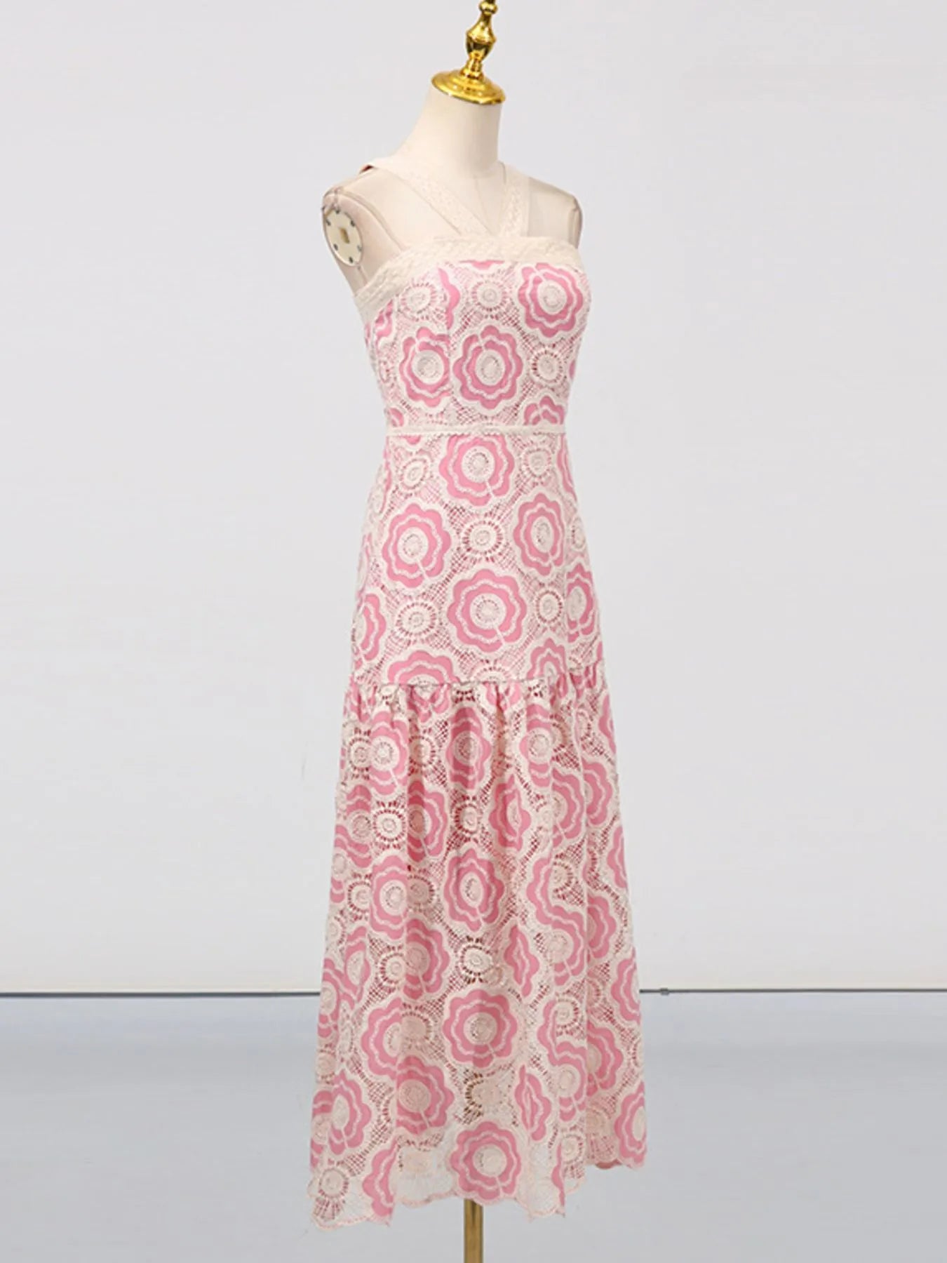 Lace Sleeveless Tiered Midi Dress - Image 13