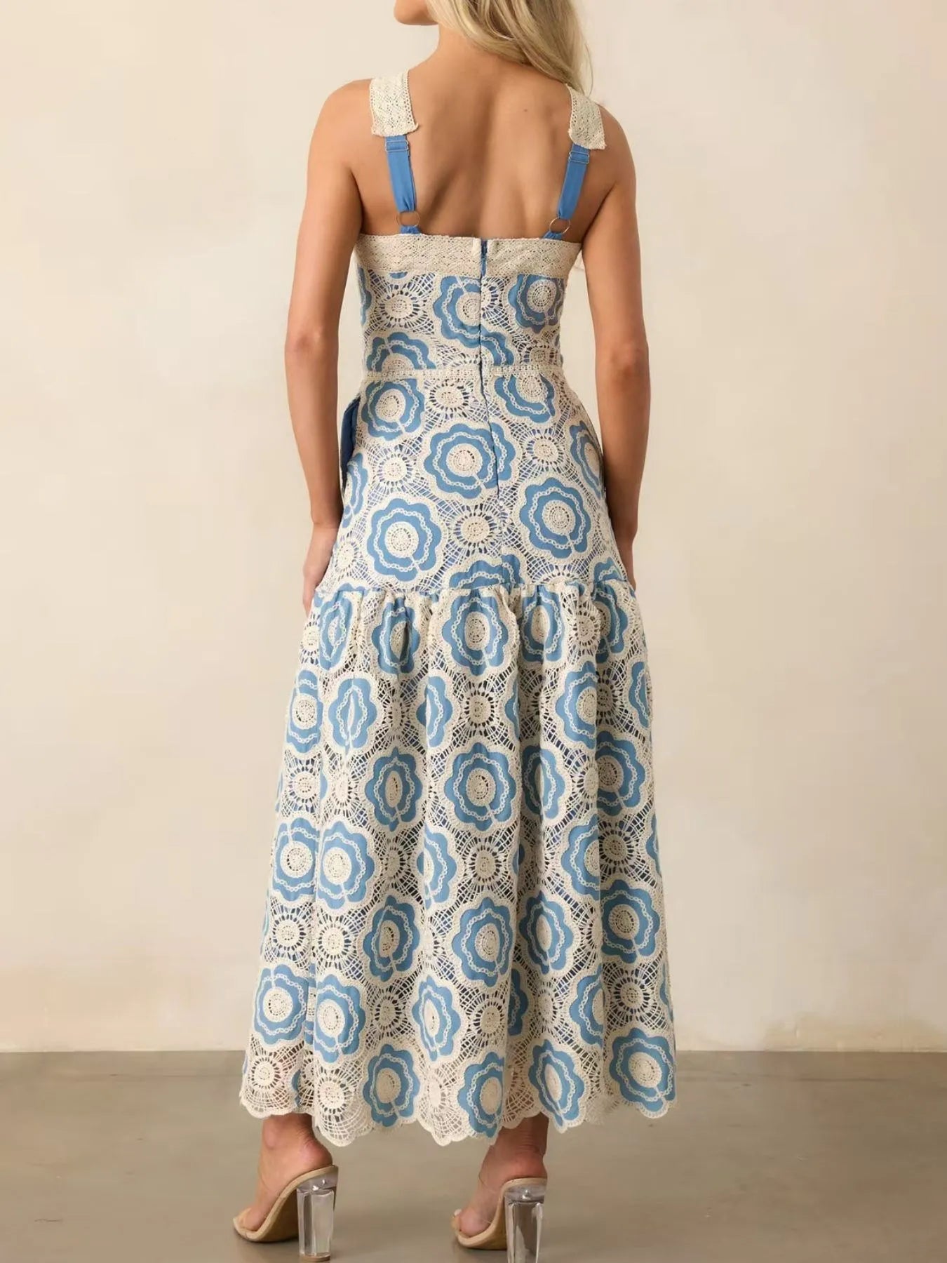 Lace Sleeveless Tiered Midi Dress - Image 3